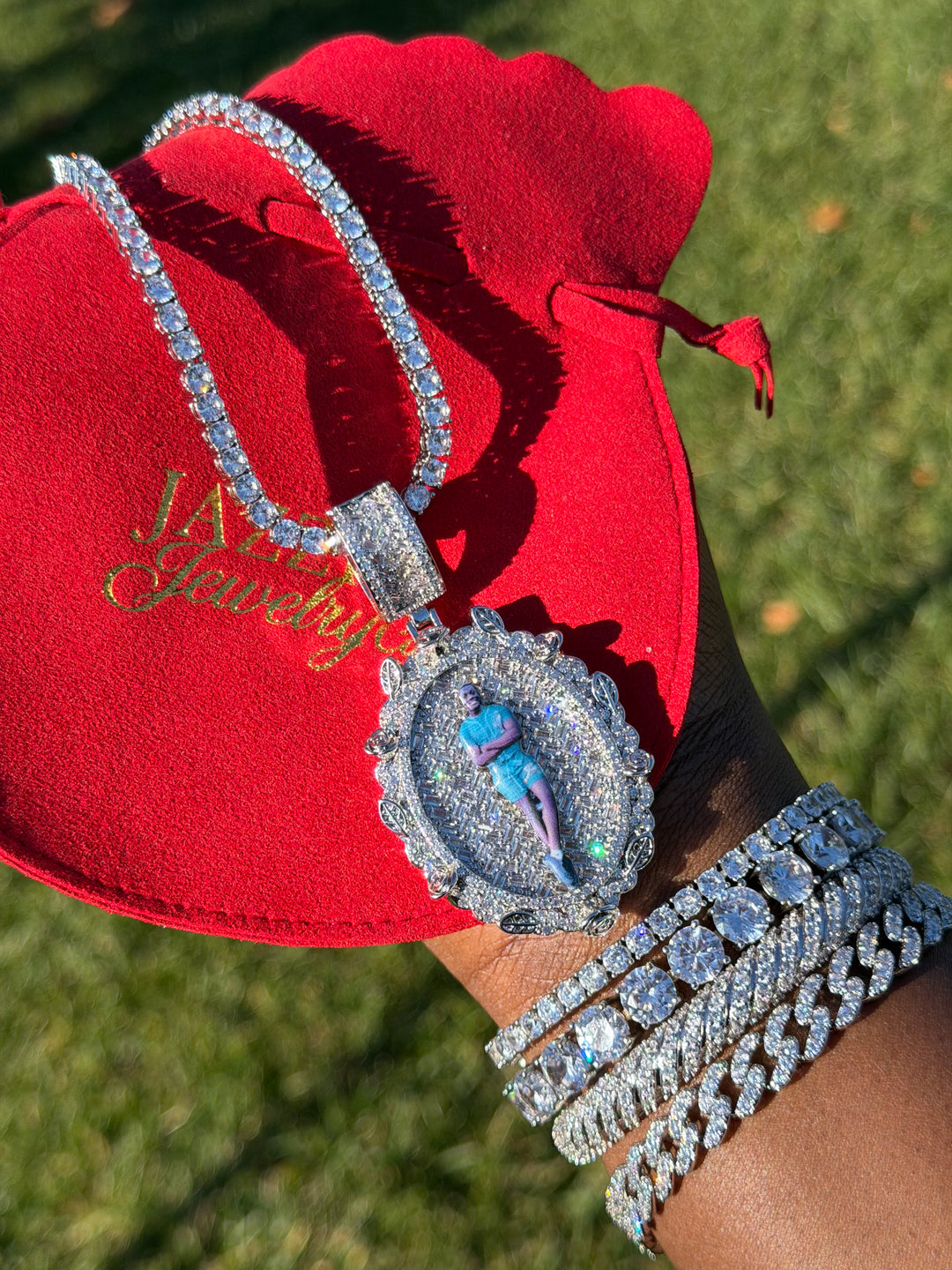 Iconic Oval Photo Necklace