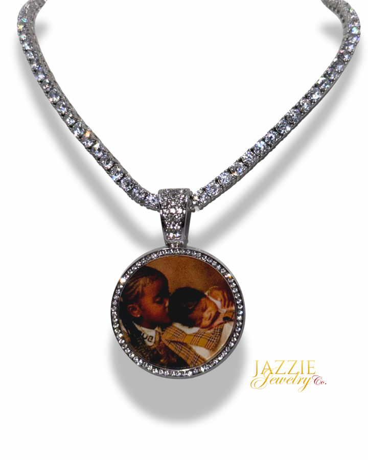 Signature Circle Photo Necklace