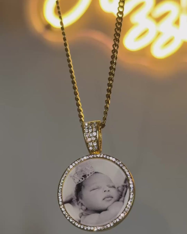 Signature Circle Photo Necklace